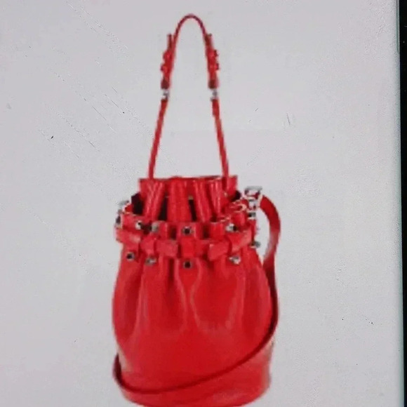 Alexander wang studded Diego bucket leather bag - Picture 3 of 16